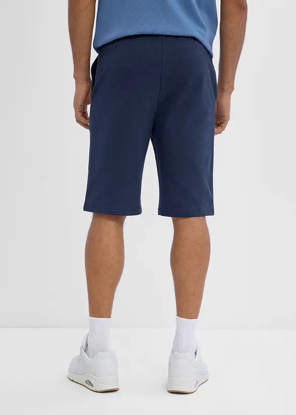 Sweatshirtshorts av ekologisk bomull, bonprix