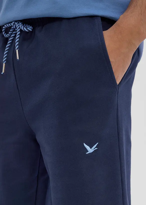Sweatshirtshorts av ekologisk bomull, bonprix