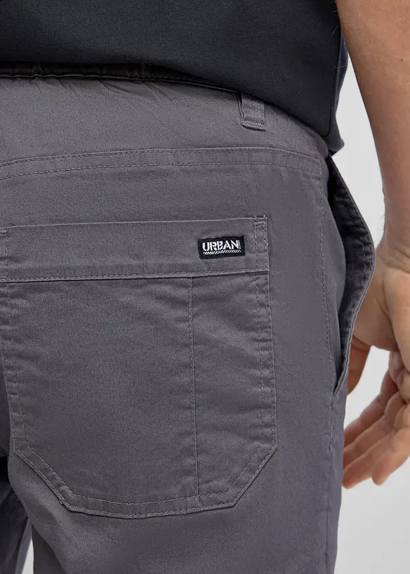 Stretchbyxa med mobilficka, normal passform, raka ben, bonprix