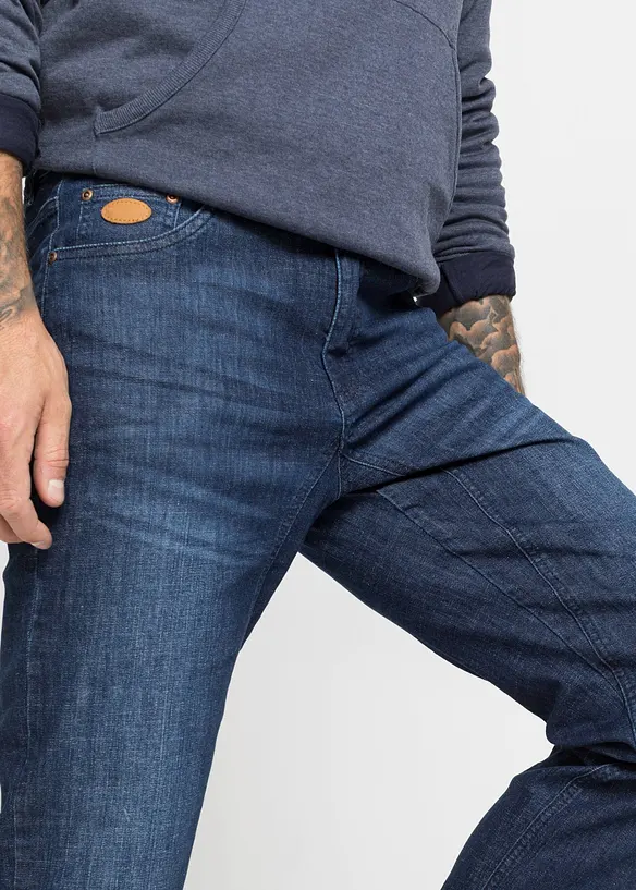 Classic Fit Jeans med f&ouml;rst&auml;rkt gren, Tapered, bonprix