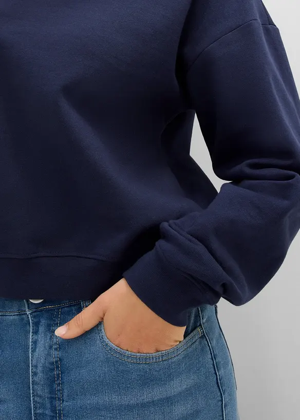 Kort oversizesweatshirt av ekologisk bomull, bonprix
