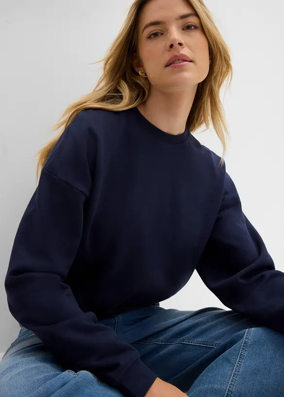 Kort oversizesweatshirt av ekologisk bomull, bonprix
