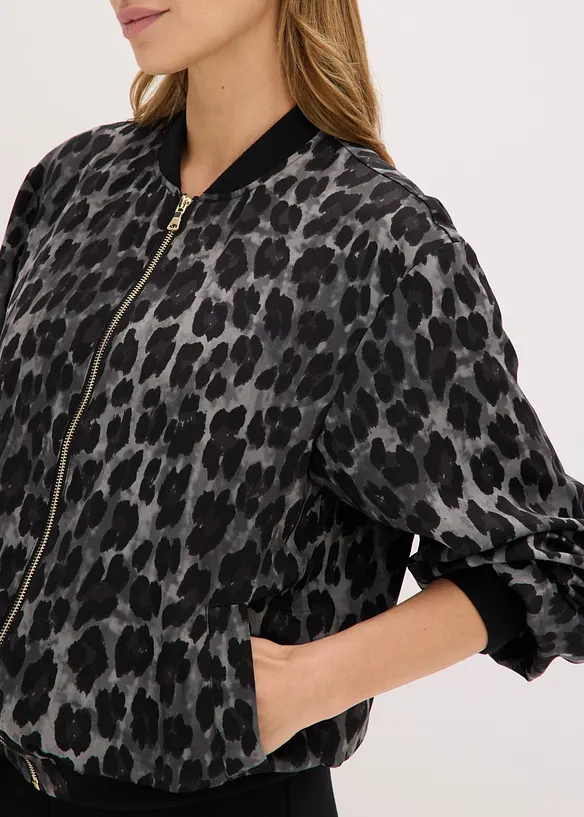Blusjacka av satin med mjukt fall, bonprix