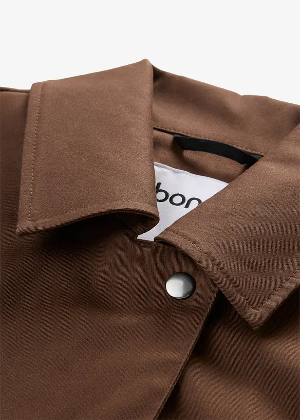Trenchcoat i vattenavvisande material, bonprix