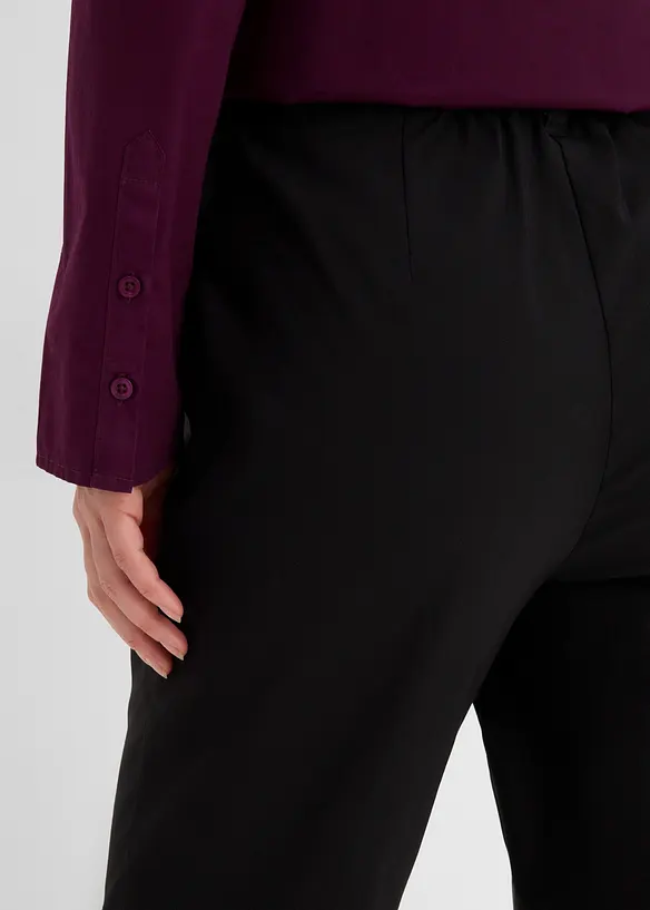Smal stretchbyxa i bengalin, som h&aring;ller in magen, bonprix