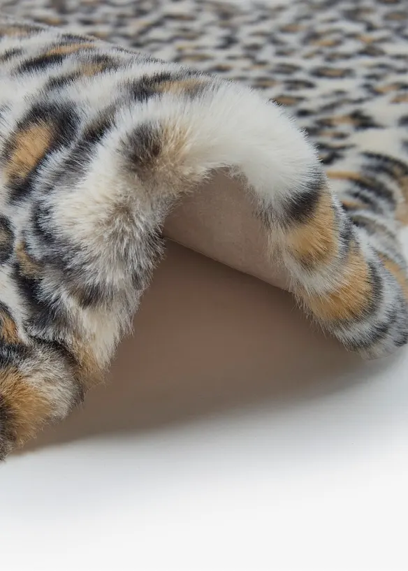 Leopardm&ouml;nstrad fuskp&auml;lsmatta, bonprix