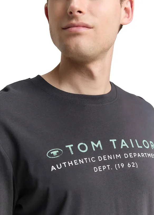 L&aring;ng&auml;rmad T-shirt fr&aring;n Tom Tailor, Tom Tailor