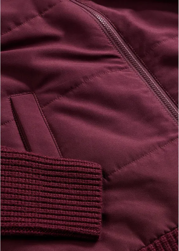Quiltad hybridjacka med stickade detaljer, bonprix