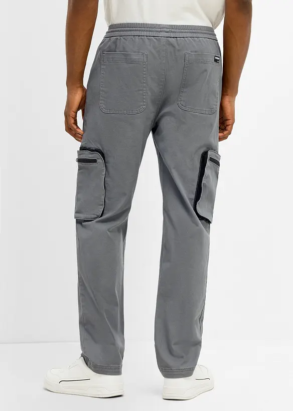 Cargobyxa i Regular Fit med praktiska fickor, Straight, bonprix