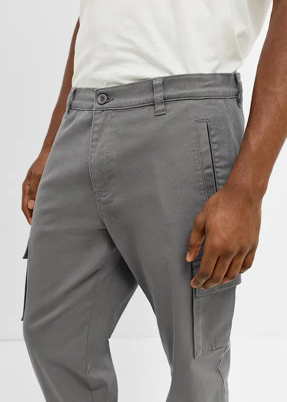Cargobyxa med stretch i Regular Fit, tapered, bonprix
