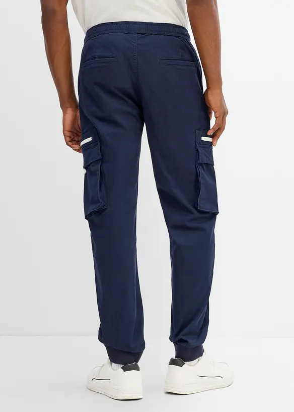 Stretchig dra p&aring;-byxa, normal passform, bonprix