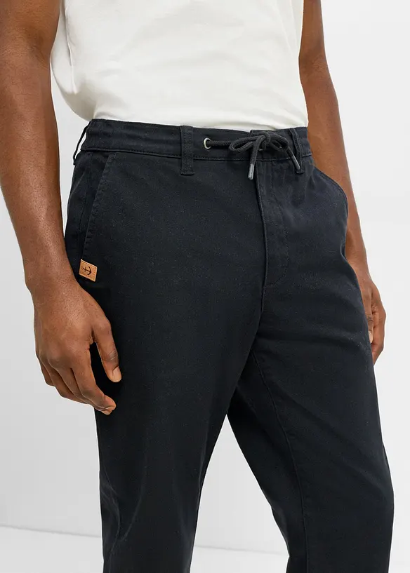 Stretchiga chinos, raka och vida ben, klassisk passform, bonprix