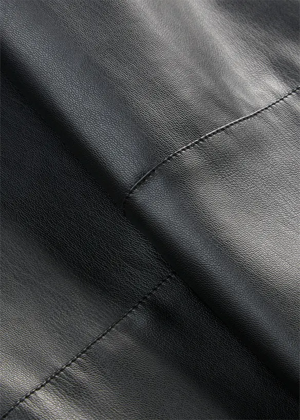 Byxa i skinnimitation, barrelmodell, bonprix