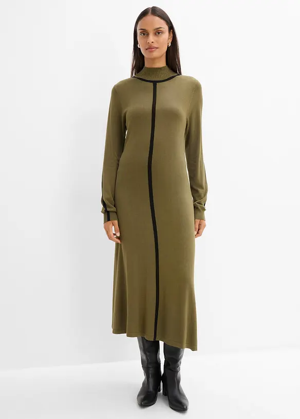 Stickad kl&auml;nning av viskosmix med kontrasterande detaljer, bonprix