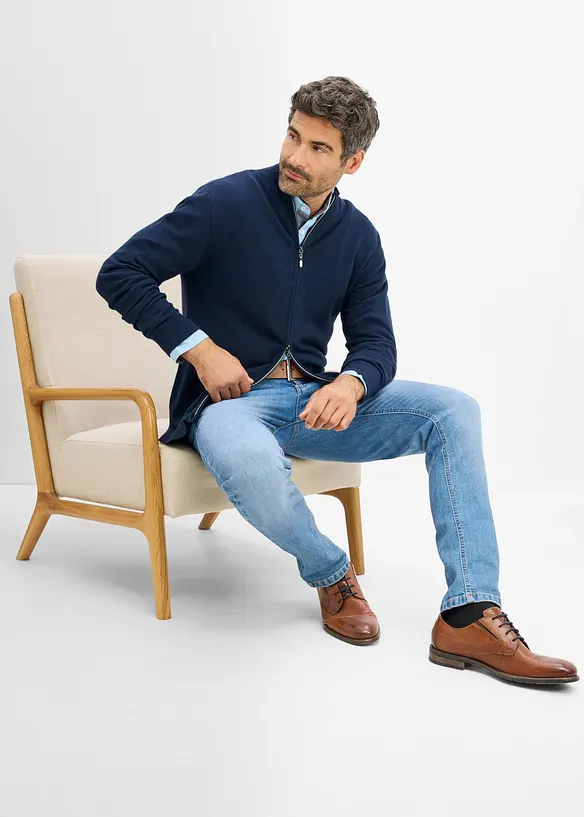 Finstickad cardigan av lyxig merinoull, bonprix