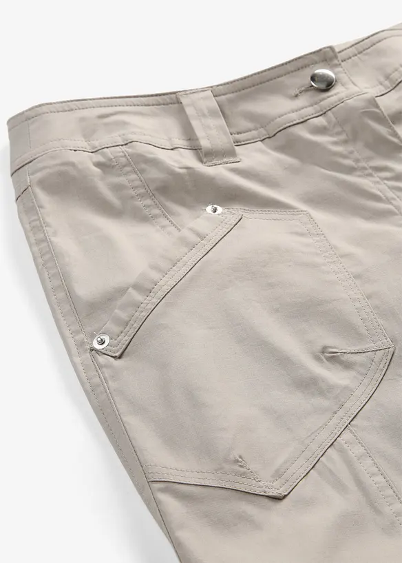 Stretchig cargobyxa i bomullsmix, 3/4-l&auml;ngd, bonprix