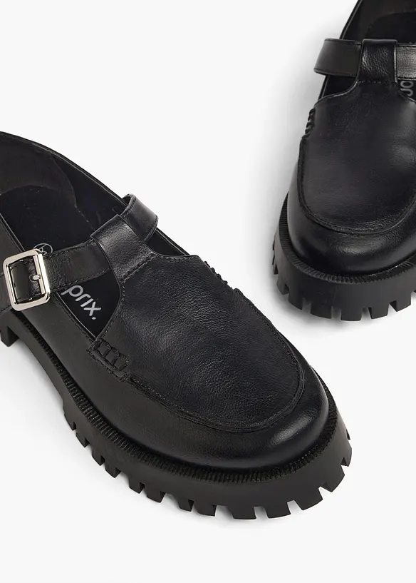 Kraftiga loafers med cut-outs, bonprix