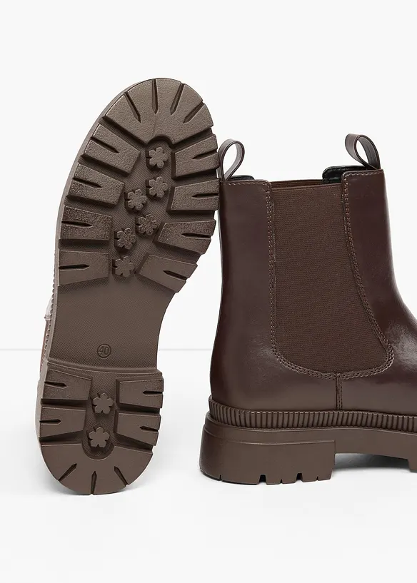 Chelseaboots med profilsula, bonprix