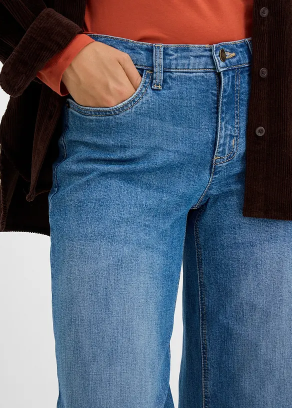 Jeans med Wide Leg och slag, bonprix