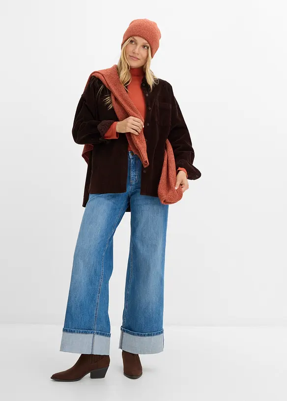 Jeans med Wide Leg och slag, bonprix