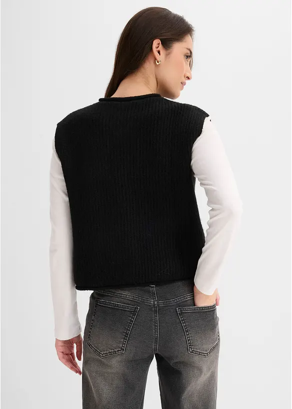 Stickad v&auml;st med dekorativa knappar, bonprix