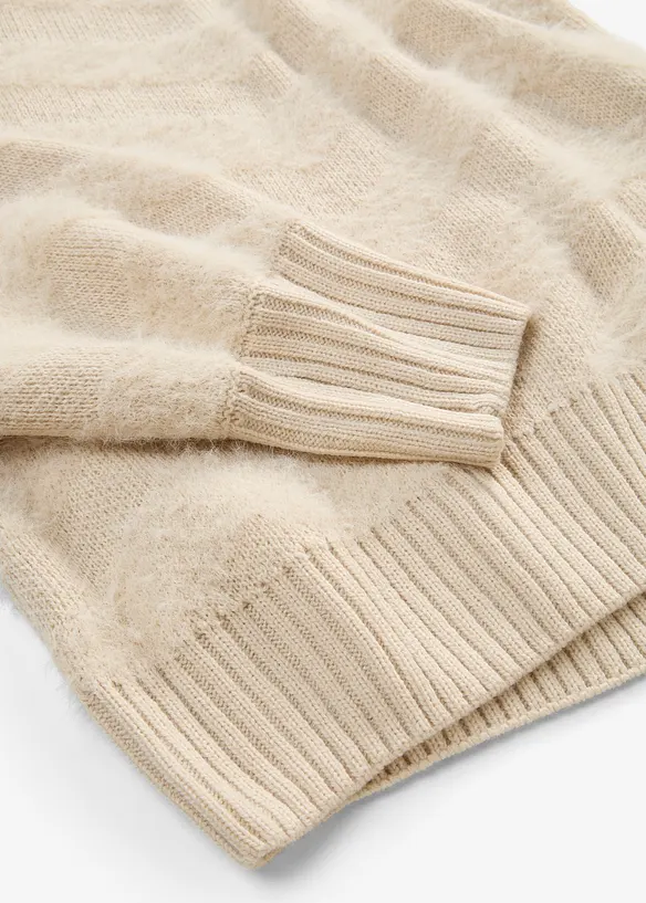 Tr&ouml;ja med fluffigt garn, bonprix