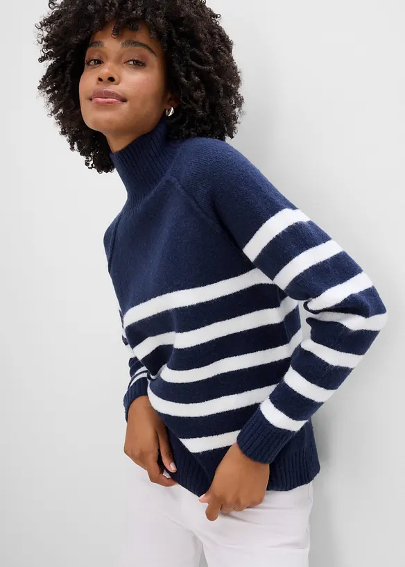 Stickad polotr&ouml;ja i ledig modell, bonprix