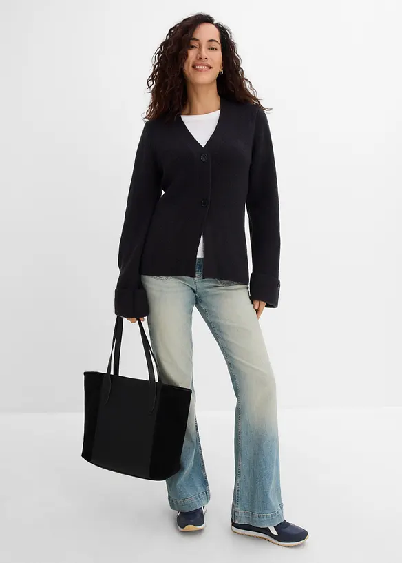 Finstickad cardigan i insv&auml;ngd modell, bonprix