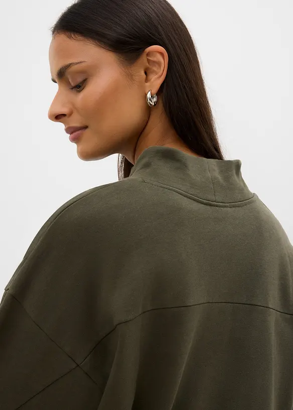 Sweatshirt med fladdermus&auml;rmar, av materialmix med ekologisk bomull, bonprix