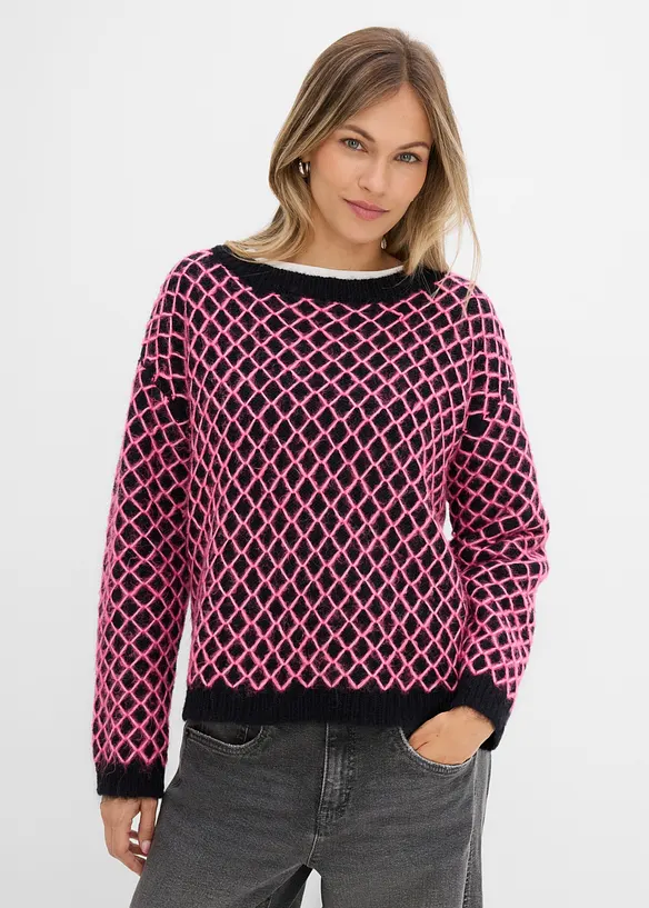 Tr&ouml;ja i boxy modell med fluffigt garn, bonprix