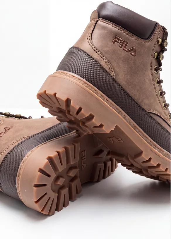Sn&ouml;rk&auml;nga med profilsula fr&aring;n Fila, FILA