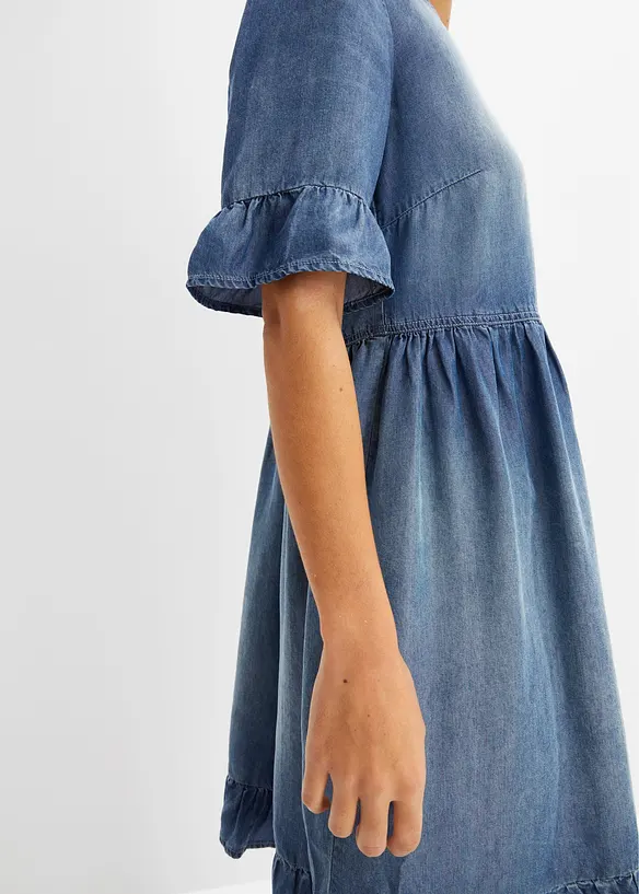 Jeanskl&auml;nning med volanger i lyocell, bonprix