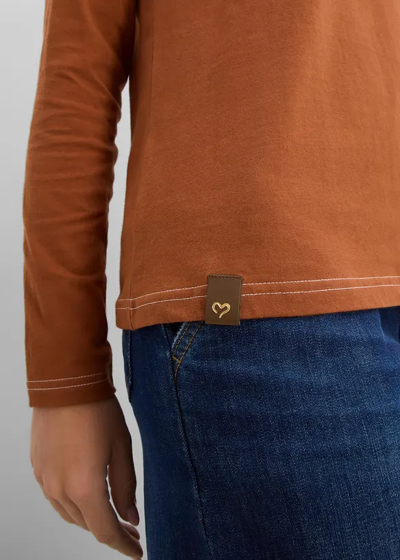 L&aring;ng&auml;rmad T-shirt med prydnadsknappar, bonprix
