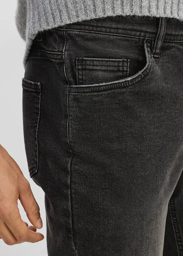 Jeans med bekv&auml;mt snitt, Regular Fit, Straight, bonprix