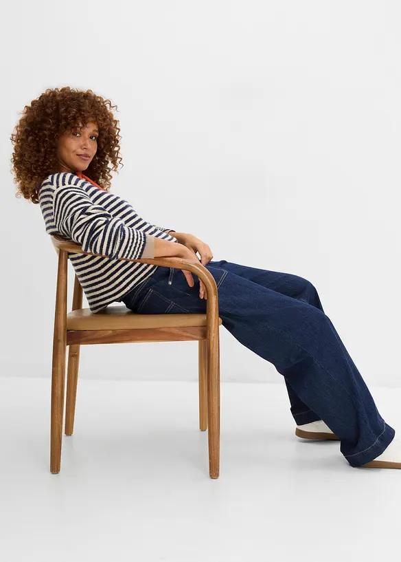 Wide Leg Jeans Mid Waist, med p&aring;sydda fickor, bonprix