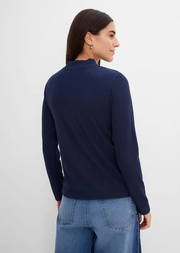 V&auml;rmande topp med st&aring;krage, bonprix