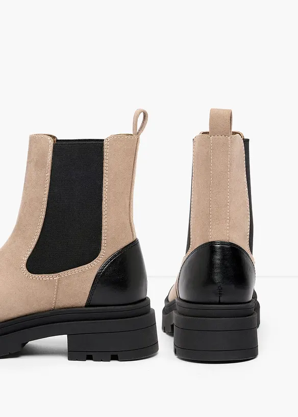 Chelseaboots med profilsula, bonprix