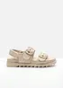Platåsandal i bouclé, bonprix