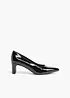 Pumps med lackyta, bonprix
