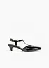 Pumps med remmar och lacklook, bonprix
