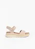 Sandalett med kilklack från Skechers, Skechers