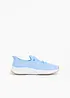 Bekväma sneakers i mjukt material, bonprix