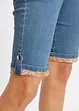 Jeansshorts med kontrasterande benslut, bonprix